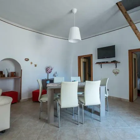Holiday home Trullo Amicizia