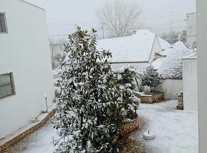 Trullo Amicizia Альберобелло